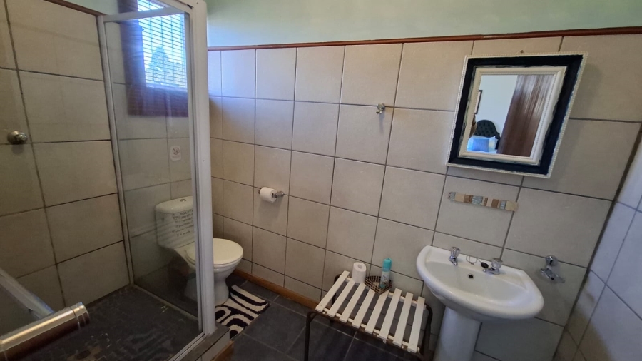 8 Bedroom Property for Sale in Memel Free State